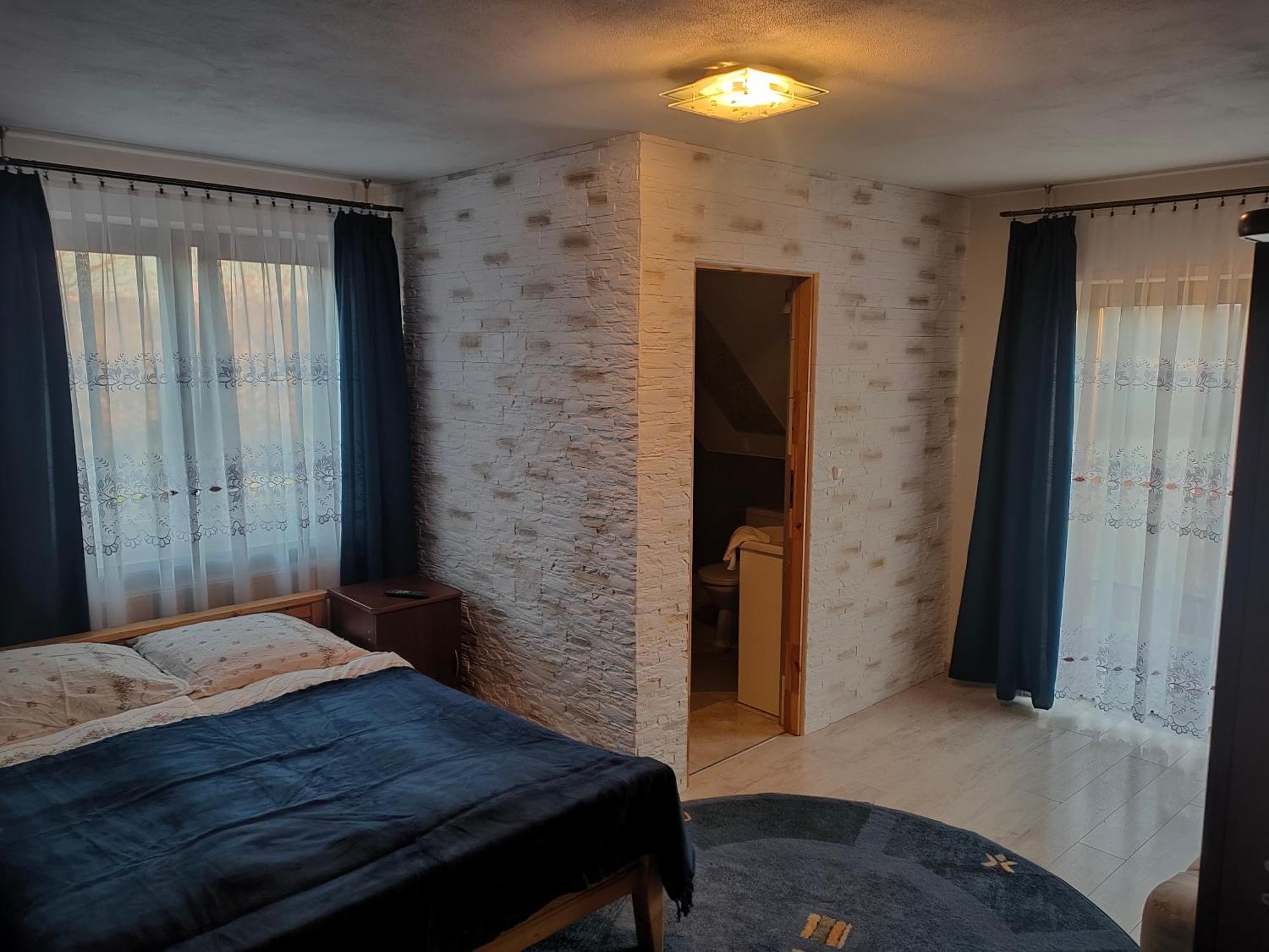 Pokoje U Mrugaly Czerwienne Cameră foto